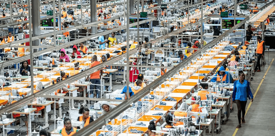 کارخانه تولید لباس